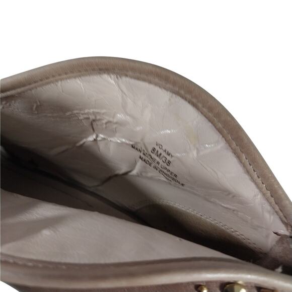 VINCE CAMUTO! FAWN BEIGE/TAN GENUINE LEATHER, GOLD STUDDED ZIPPER HEELS! SZ 8M - Picture 10 of 12